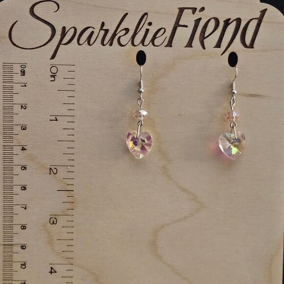 Pink iridescent glass crystal heart earrings - Picture 1 of 1